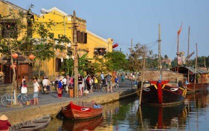 Barcos no Rio Tibon Hoi An