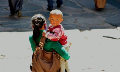 Criança tibetana
