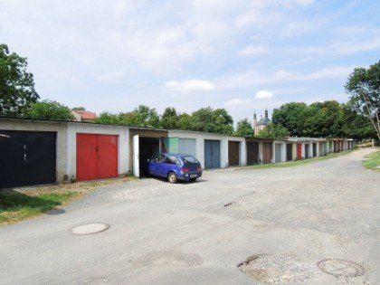 garagens soviéticas Praga