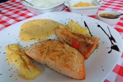 onde comer em penedo